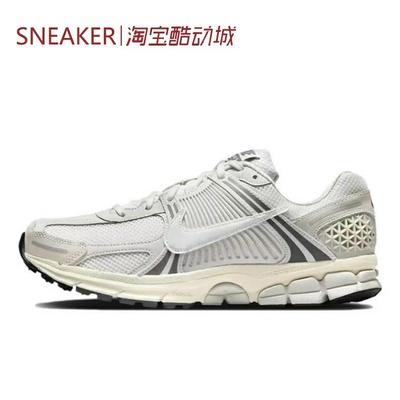 #耐克 Nike Air Zoom Vomero 5 低帮 跑步鞋 灰黑 HF0731-007