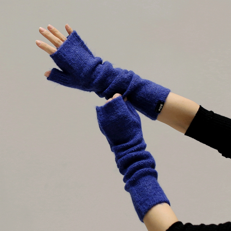 ins时尚堆堆手袜 韩版长款露指手套女假袖子纯色针织半截手臂套秋