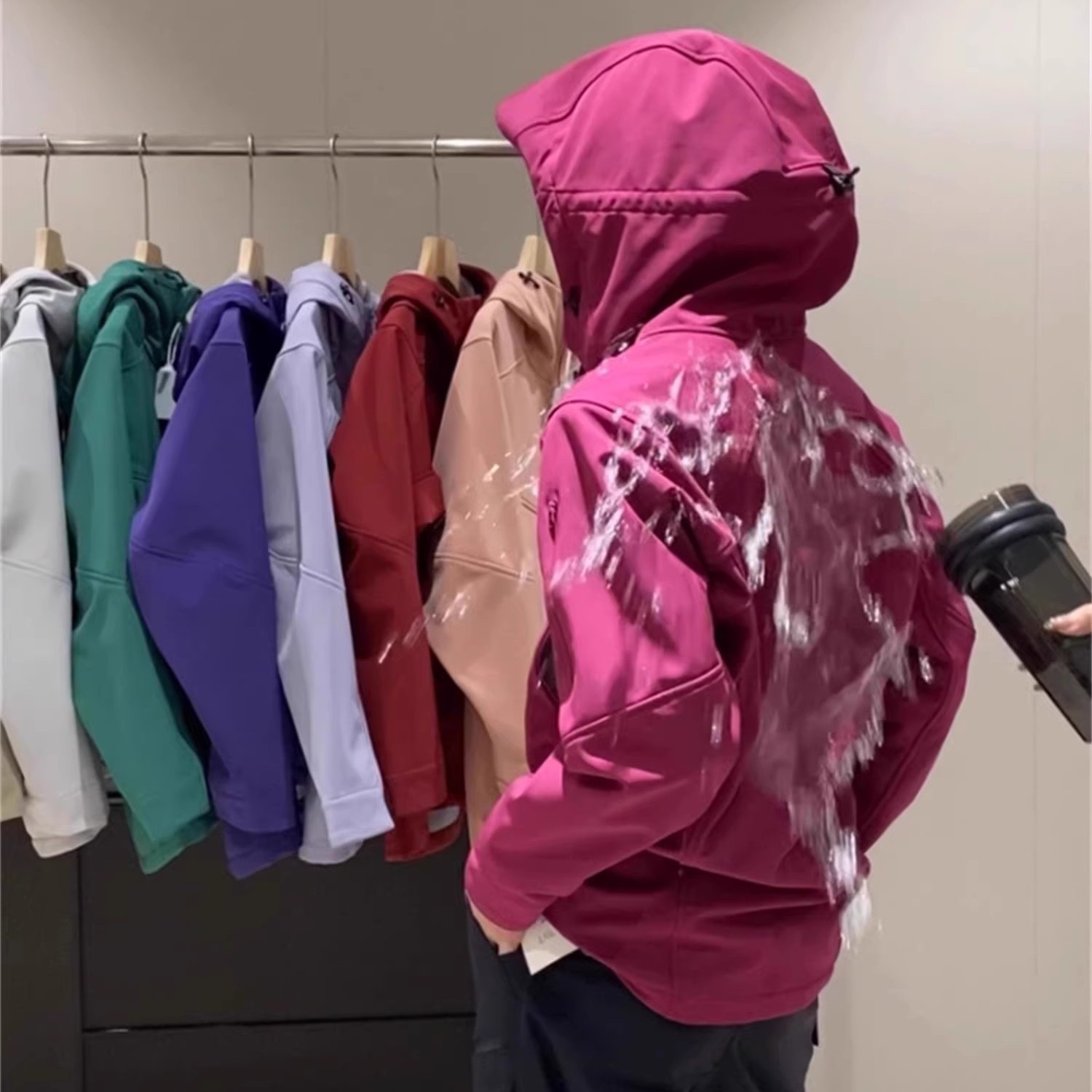 情侣防风防水户外连帽夹克外套