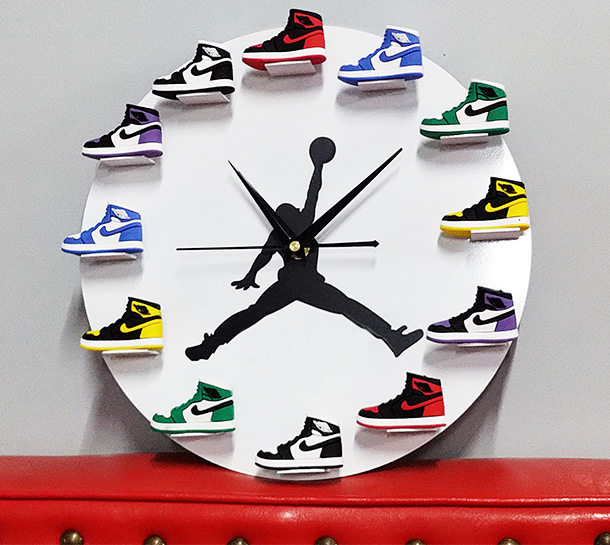 厂家外贸AJ挂钟篮球体育用品立体鞋模型飞人挂钟Air Jordan挂钟表