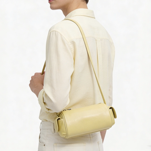 设计师真皮笔筒包女2026新款春夏5色可选腋下包高级感软皮圆筒包