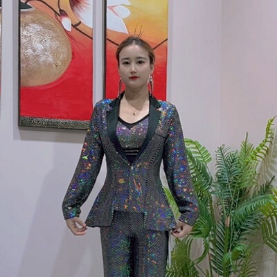 2203亮片新款摩登舞上衣春夏广场舞跳舞服吉特巴舞表演西服