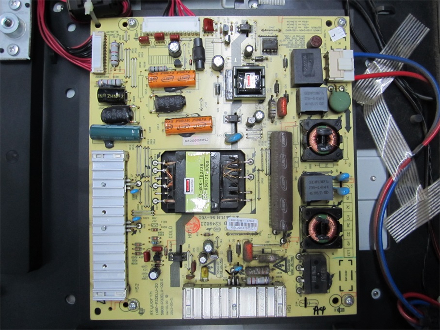 创维39E350E 32E82RD电源板 5800-P32ELU-0210/0200
