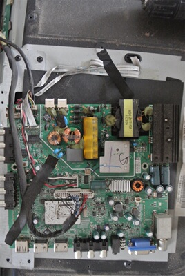 TCL LE32D8810 一体板 MSTV2409-ZC01-01 屏LK315T3HB94