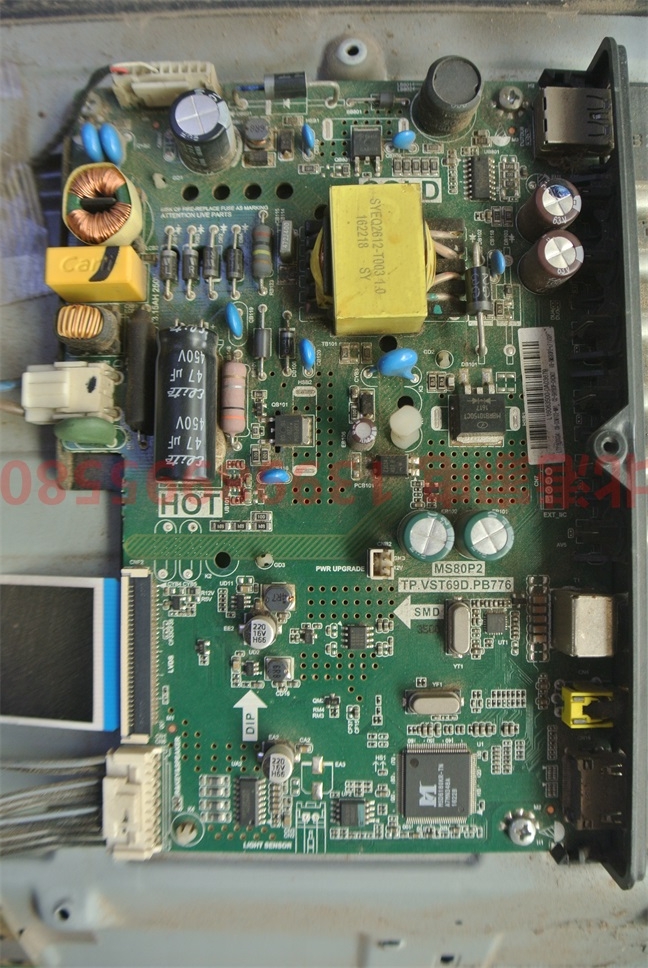 TCL L32F1B主板 TP.VST69D.PB776 屏 LVW320CSOT