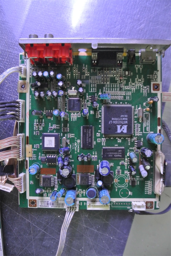 厦华LC-32U27主板782.L27U25-560F 560C 配屏V320B1-L01