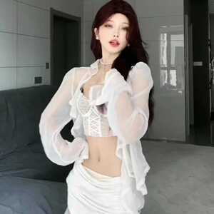 龙怼怼推荐【花边少女】短款外套上衣蕾丝性感法式纯欲诱惑镂空