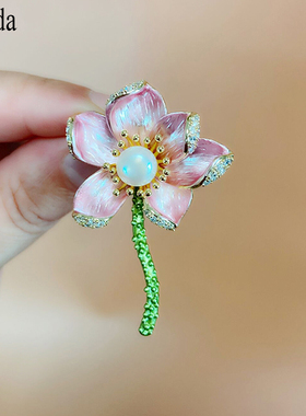 淡水珍珠莲花胸针高档女胸花别针中国风百搭精致时尚毛衣旗袍配饰