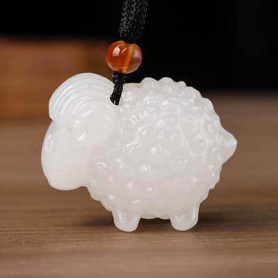 和田玉白玉生肖羊吊坠