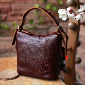 新款夏日手提母亲节礼物真皮女包