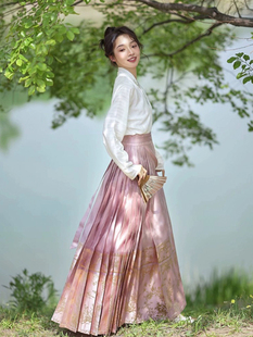 出租印花改良汉服女新中式马面裙婚礼伴娘服学生运动会入场中秋节