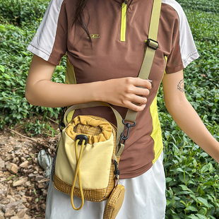 2025新款多巴胺手机包包男款运动骑行斜挎水杯包户外旅行手提包包