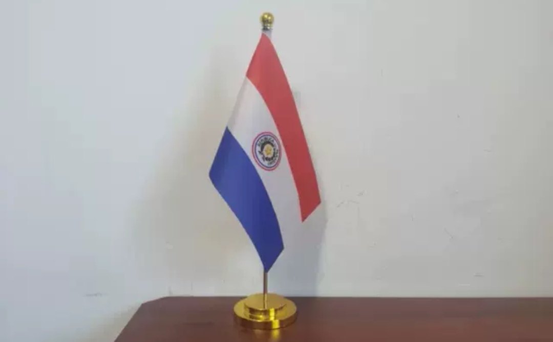 巴拉圭国旗摆件可开票桌面摆件办公桌旗办公室台面巴拉圭小国旗