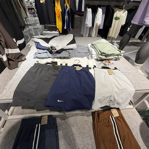 Nike耐克正品女梭织速干短裤运动刺绣宽松透气训练五分裤 FV6623