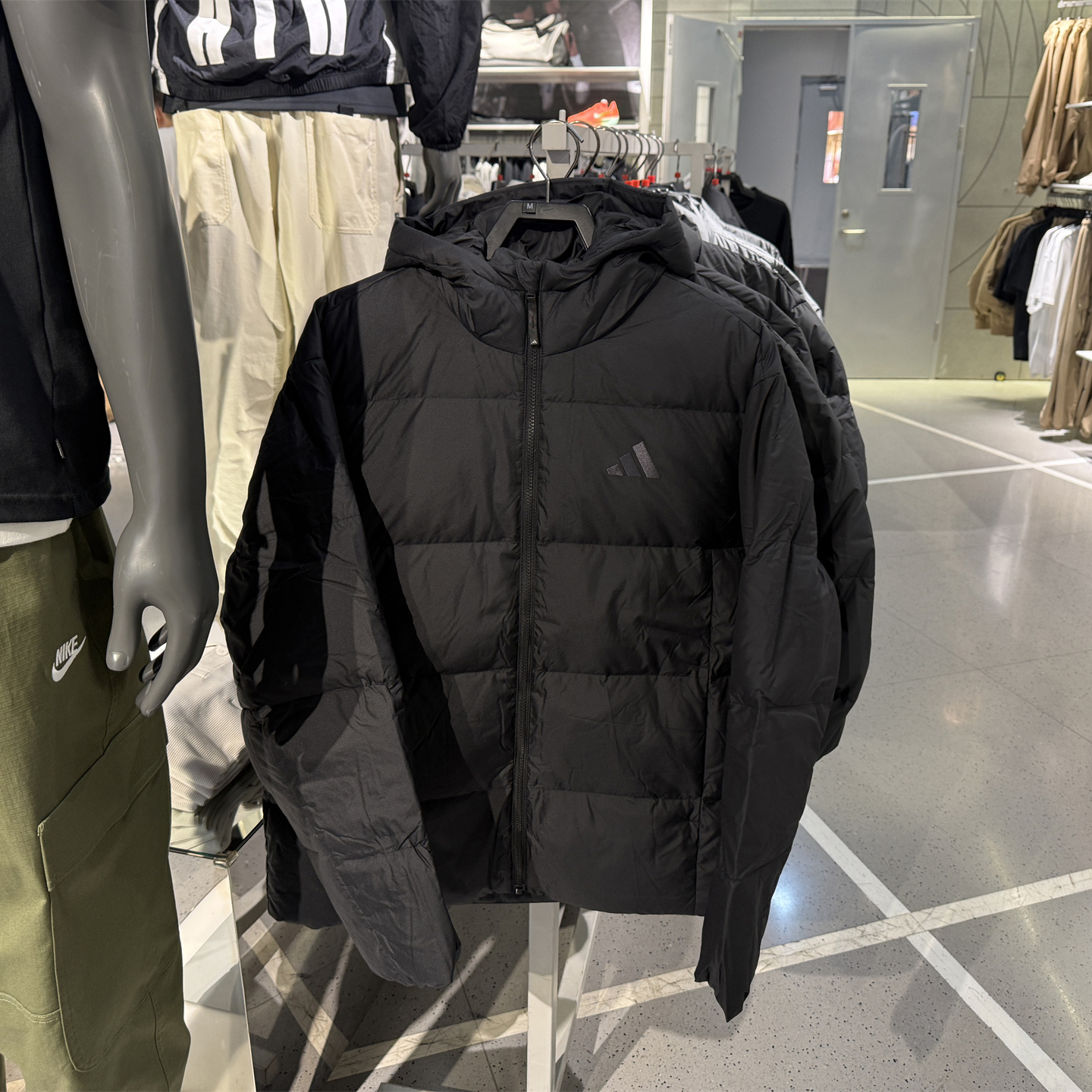 阿迪达斯BASIC DOWN JKT男款连帽保暖外套羽绒服KC2478/2479/2477