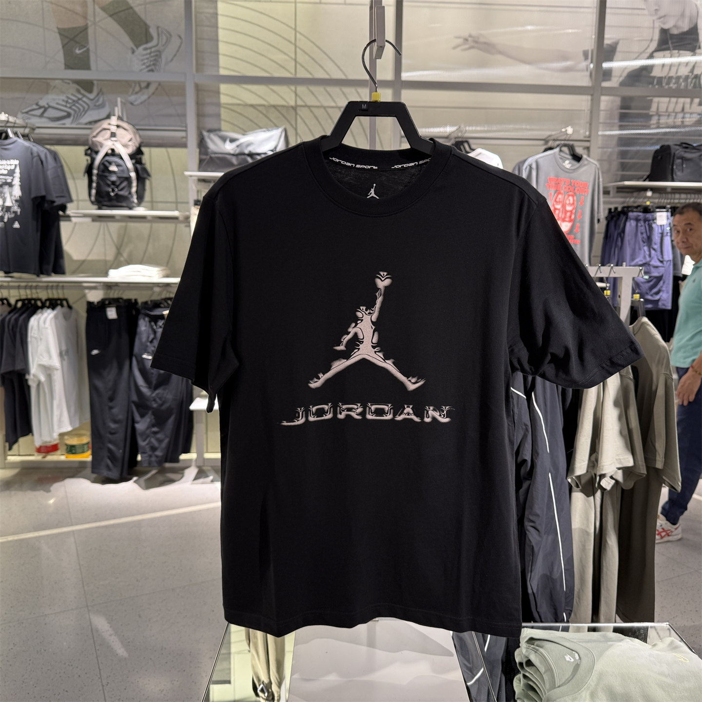 Nike耐克男子短袖夏季新款AJ飞人图案印花纯棉圆领运动T恤 HQ9092图片