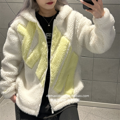 Nike耐克女子仿羊羔绒连帽夹克