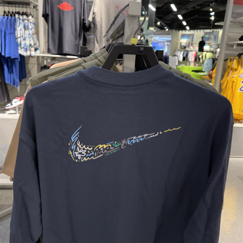 正品代购Nike耐克男背标刺绣印花宽松休闲刺绣长袖T恤 HQ8166-437