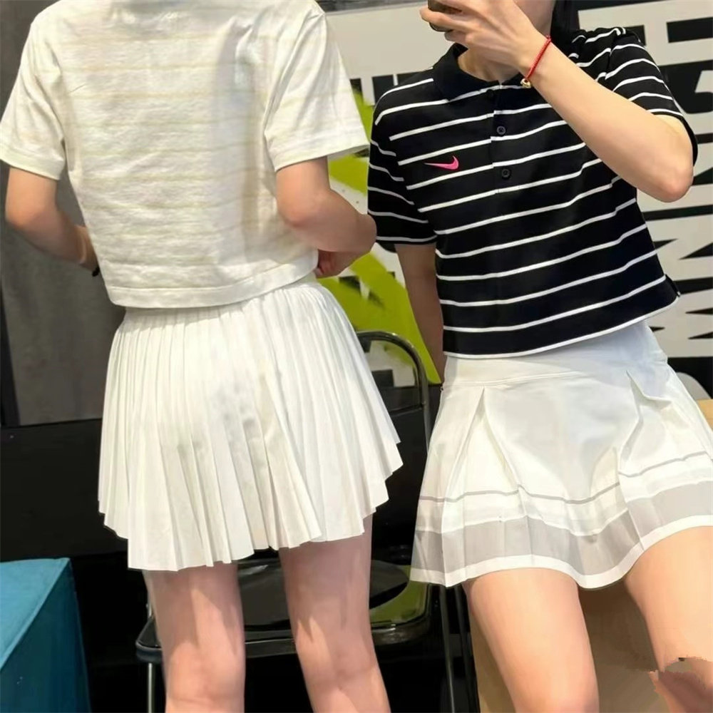 Nike耐克女子黑白撞色翻领条纹纯棉宽松短款短袖POLO衫T恤HM4649