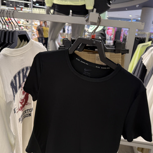 NIKE耐克女子AS W TEMPO SWSH HBR运动休闲短袖T恤HV2773-010