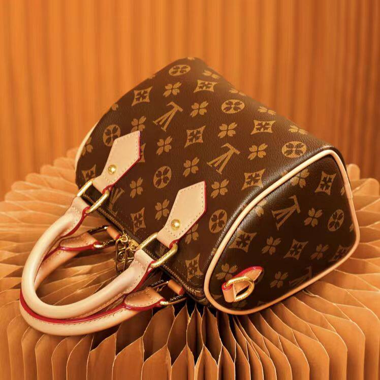 2024新款百搭时尚女包波士顿枕头包lv15圆桶真皮包单肩斜跨手提包