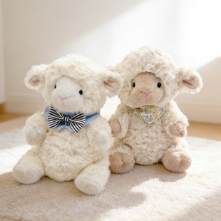 可爱小羊毛绒玩具公仔围兜萌萌羊领结小玩偶布偶娃娃生日礼物