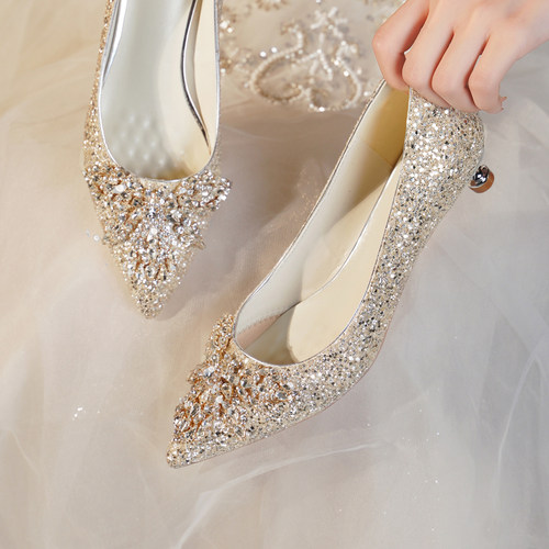 KAKA原创新秀禾婚纱3CM低跟孕妇