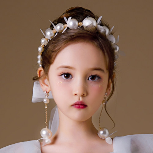 小女孩生日婚纱礼服影楼摄影配饰