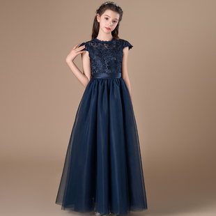 少女大童小提琴音乐会演奏主持人钢琴演出晚礼服学生毕业典礼长裙