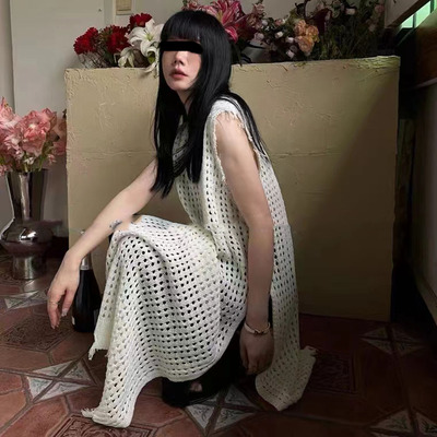 散边无袖背心毛线连衣裙