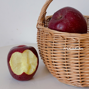 米小田 顺丰云南昭通高山黑卡苹果先脆后粉纯甜花青素 需冷藏