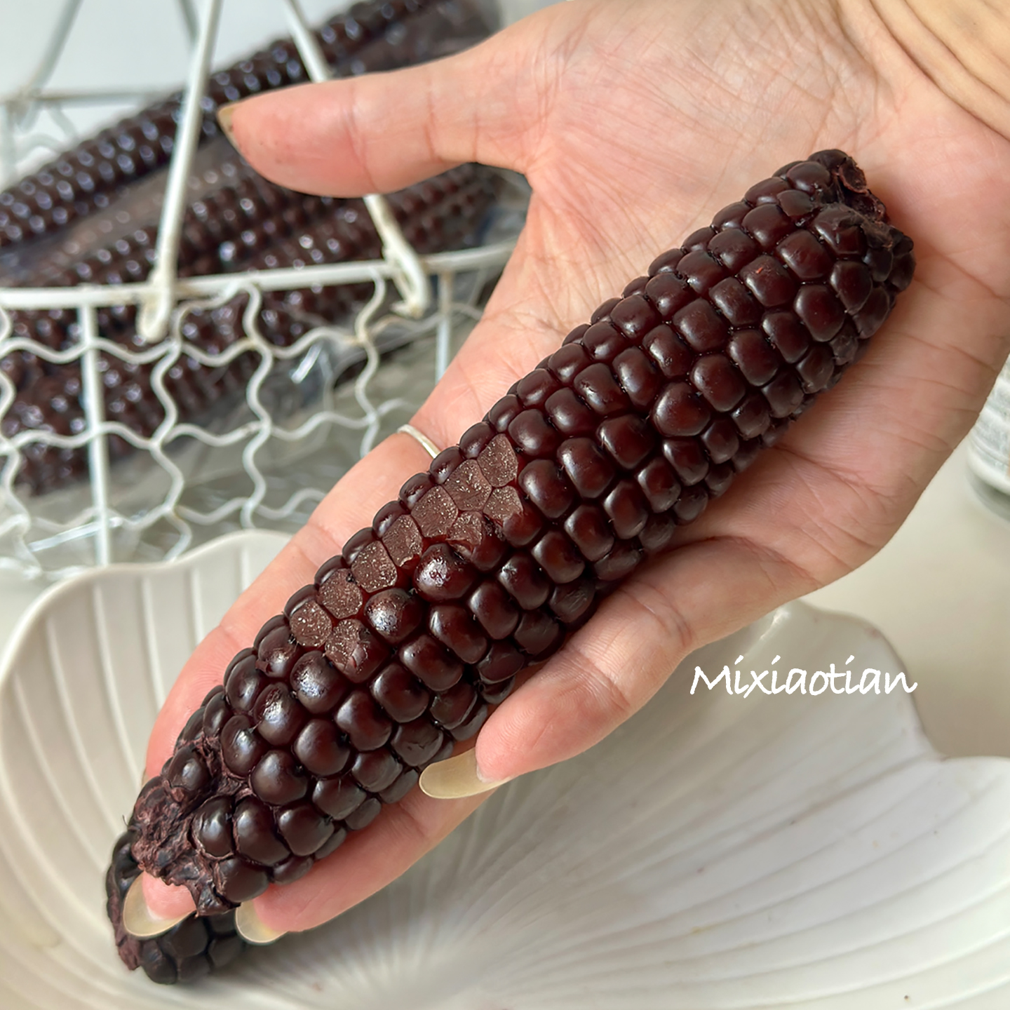 拇指黑糯小玉米花青素一口摄入