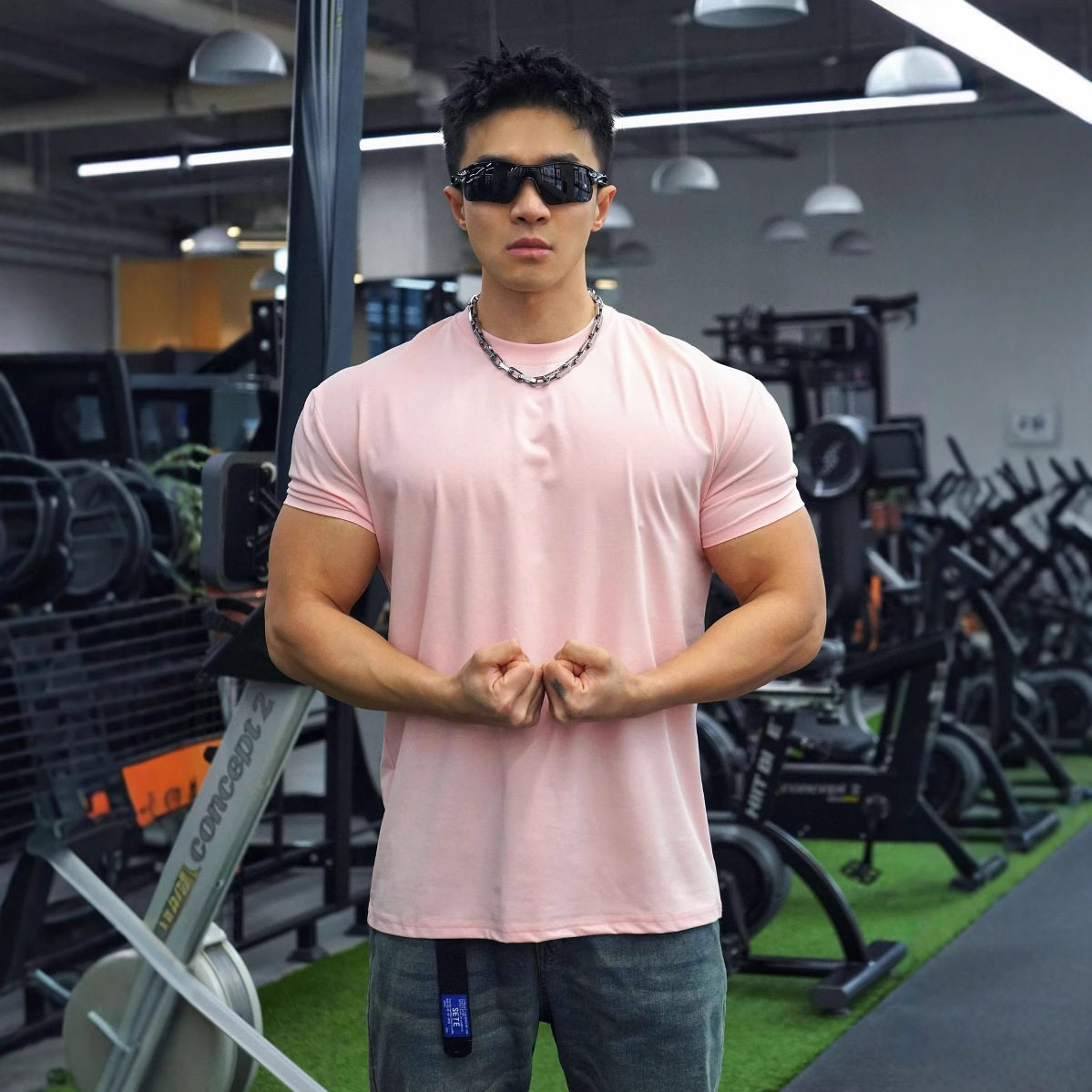 美式健身衣服男宽松垫肩棉质纯色透气夏季跑步休闲训练运动短袖男