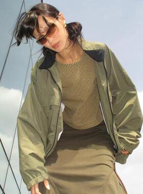 Bella街拍同款美式复古军绿色宽松休闲慵懒冲锋衣工装外套女2024
