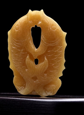 天然玉石米黄玉鱼摆件招财鱼