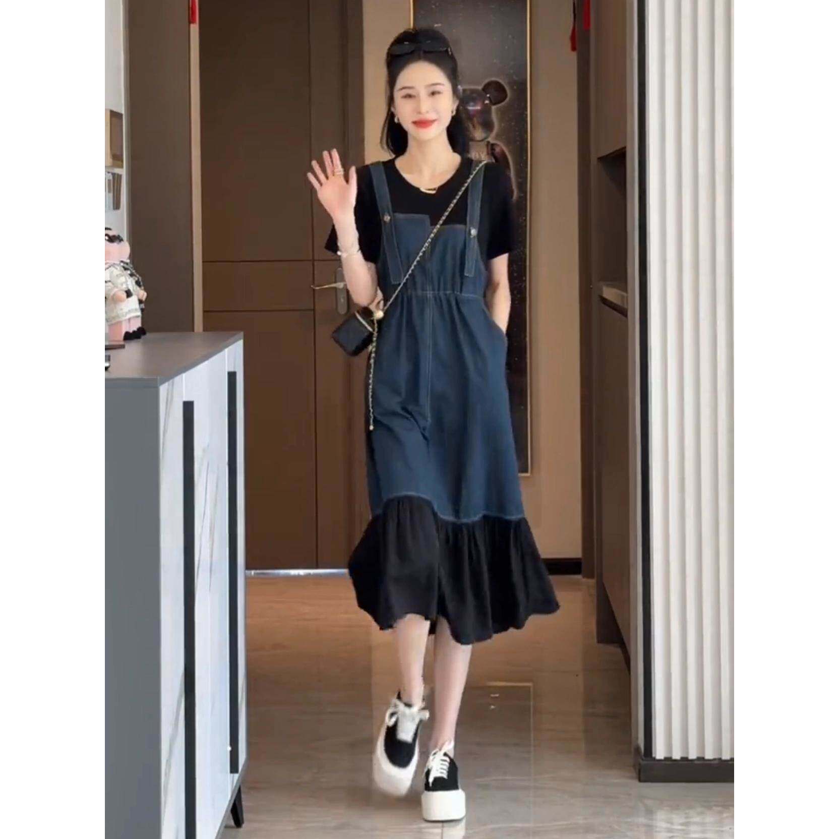 欧货撞色拼接牛仔假两件连衣裙女夏季时尚休闲宽松显瘦减龄背带裙