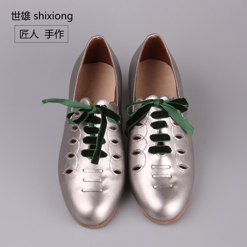 银色镂空公主风复古女鞋