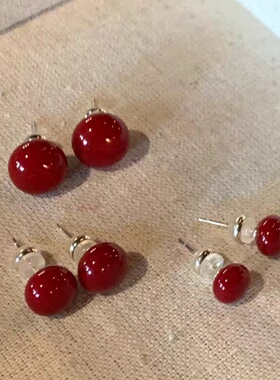 红色车厘子耳钉925银针防过敏馒头珠扁圆轻奢高级感气质大气耳饰