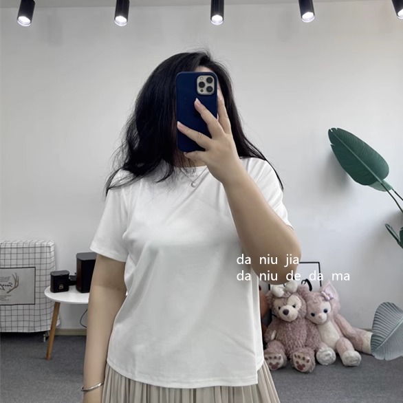 简约正肩圆领柔软丝滑透气的素面短袖T恤大牛家大码女装胖MM显瘦