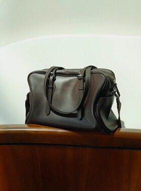 HOUSE OF HIYA新款复古高级感头层牛皮单肩波士顿包大容量单肩包