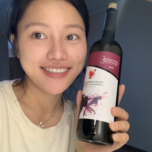 张猫猫环球铺格鲁吉亚红酒水墨画