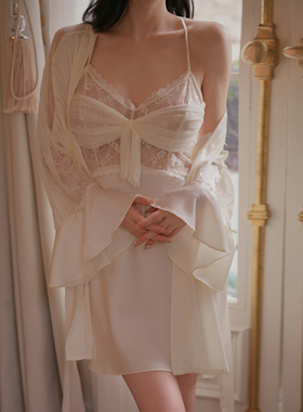 管阿姨十点半巴士A052性感睡衣法式纯欲风蕾丝美背吊带睡裙居家服