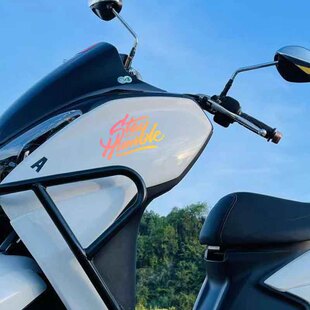 保持谦虚Stayhumble改装贴纸汽车侧窗三角窗贴电动摩托车反光车贴
