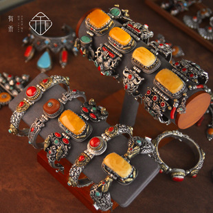 有禾独家 | 古董原创尼泊尔925纯银精手工回流老蜜蜡复古藏式手镯