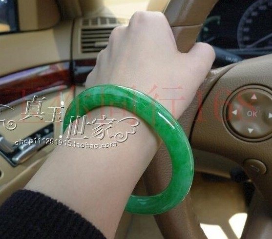 祖母绿辣色帝王绿翡翠色圆条手镯高级货缅甸满绿飘花手镯送礼自带