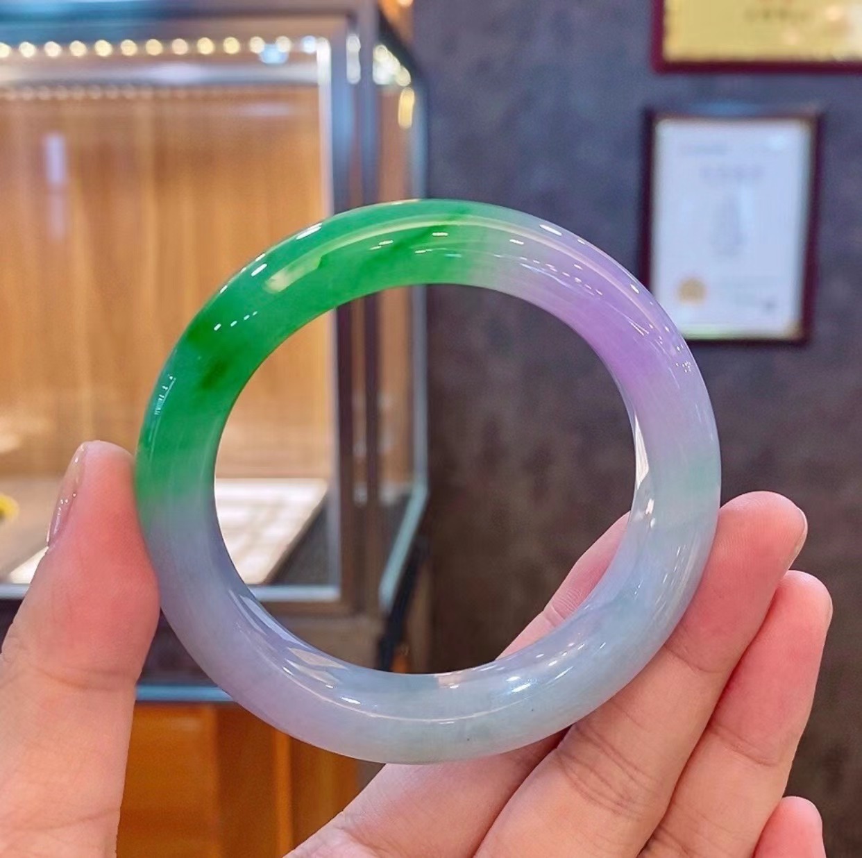 缅甸翡翠色手镯子圆形冰糯种飘花贵妃阳绿紫罗兰春彩多彩玉石送礼