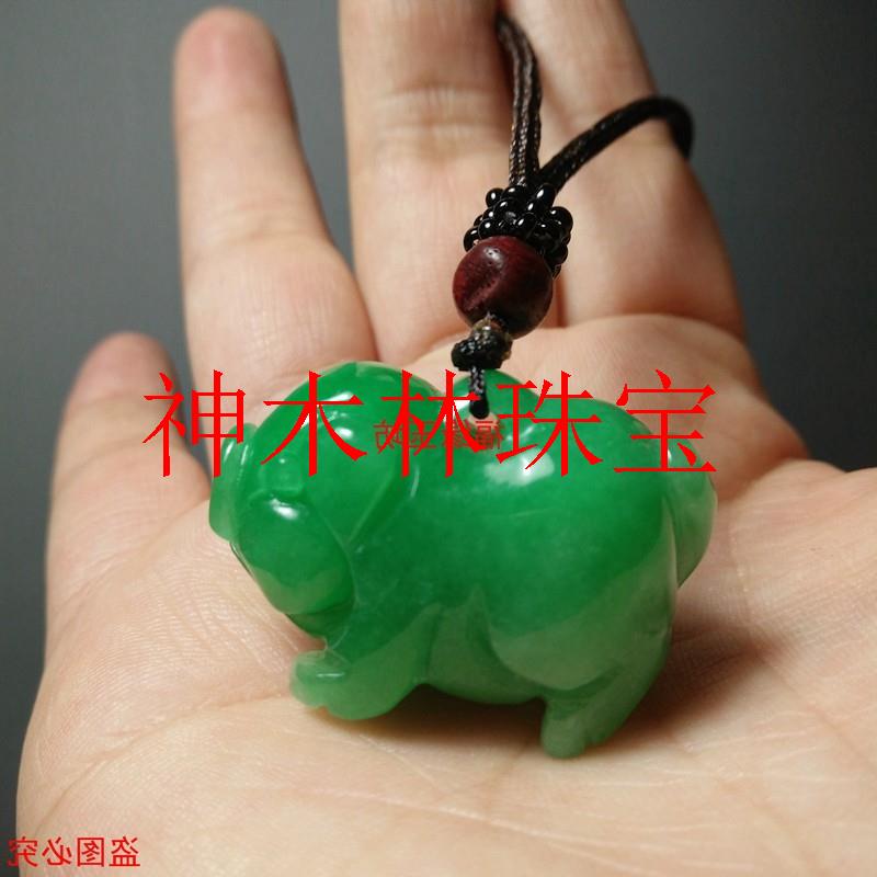 翡翠色阳绿生肖猪吊坠玉坠男女项链发财猪十二生肖立体猪挂件玉石