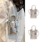 高级感手机包女斜挎2025新款 夏天银色迷你小包轻便手提拉链单肩包
