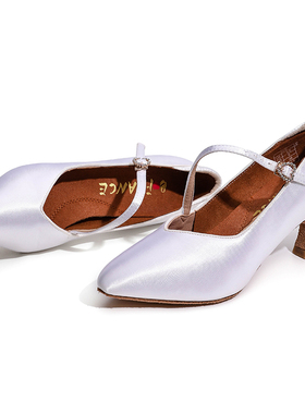 女摩登舞鞋成人斜带国标华尔兹跳舞鞋白色缎面夏季室内毛底艺考鞋