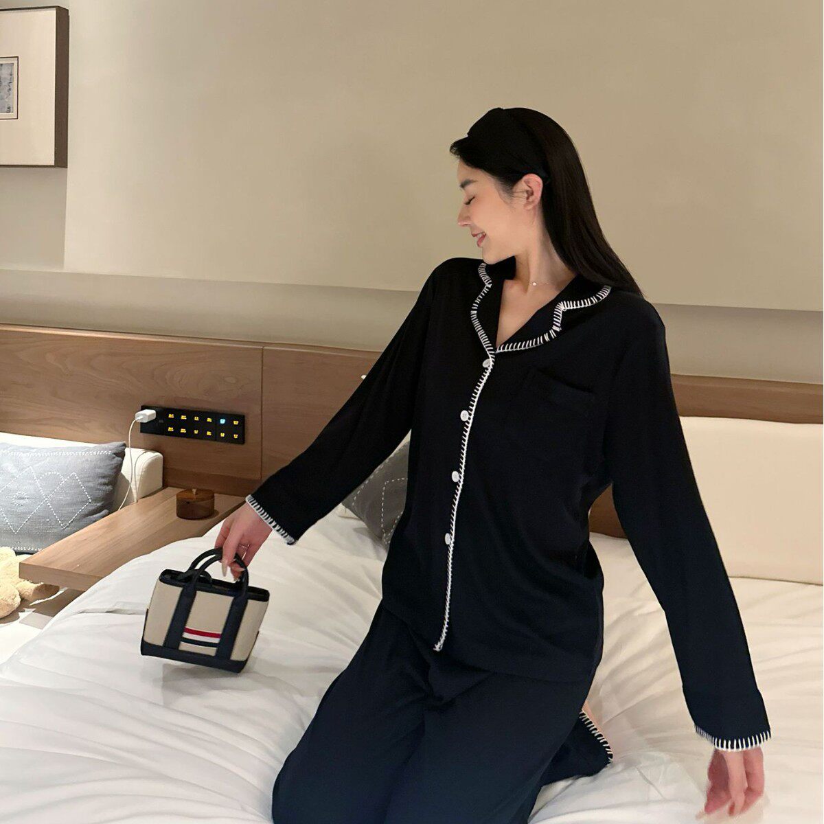 【黑研赫式】春秋季简约高级感莫代尔纯色竖条慵懒风家居服套装女